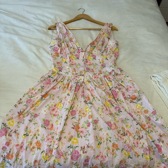 Emmelina dress
Pink Meadow Print Cotton Corset Sundress - Picture 6 of 6
